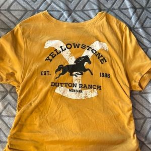 Yellowstone T shirt, Size 1X.